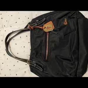 BLACK AND HOT PINK DOONEY & BOURKE NYLON TOTE.  Shoulder bag .  Great condition
